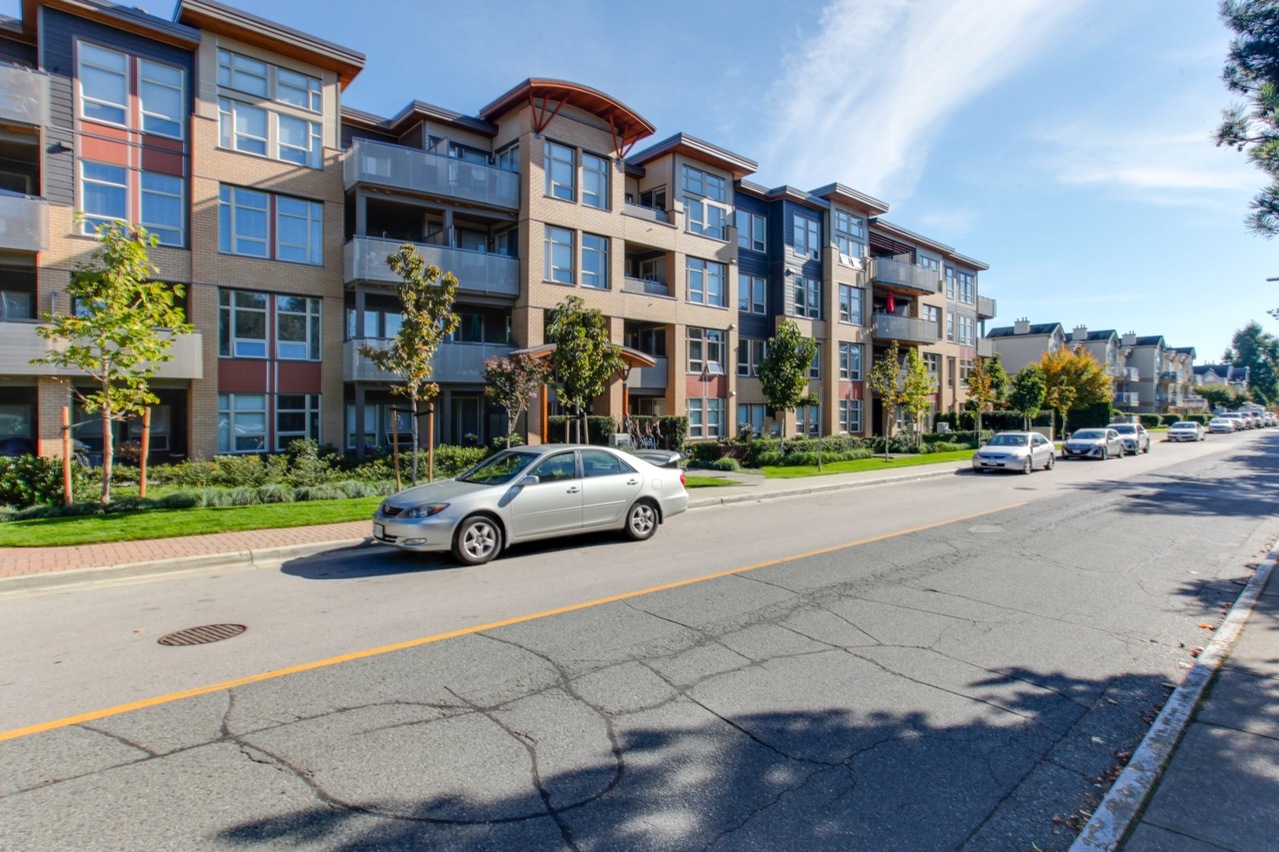 101 at 214 - 1166 54a Street, Tsawwassen Central, Tsawwassen 101 at 214 - 1166 54a Street, Tsawwassen Central, Tsawwassen