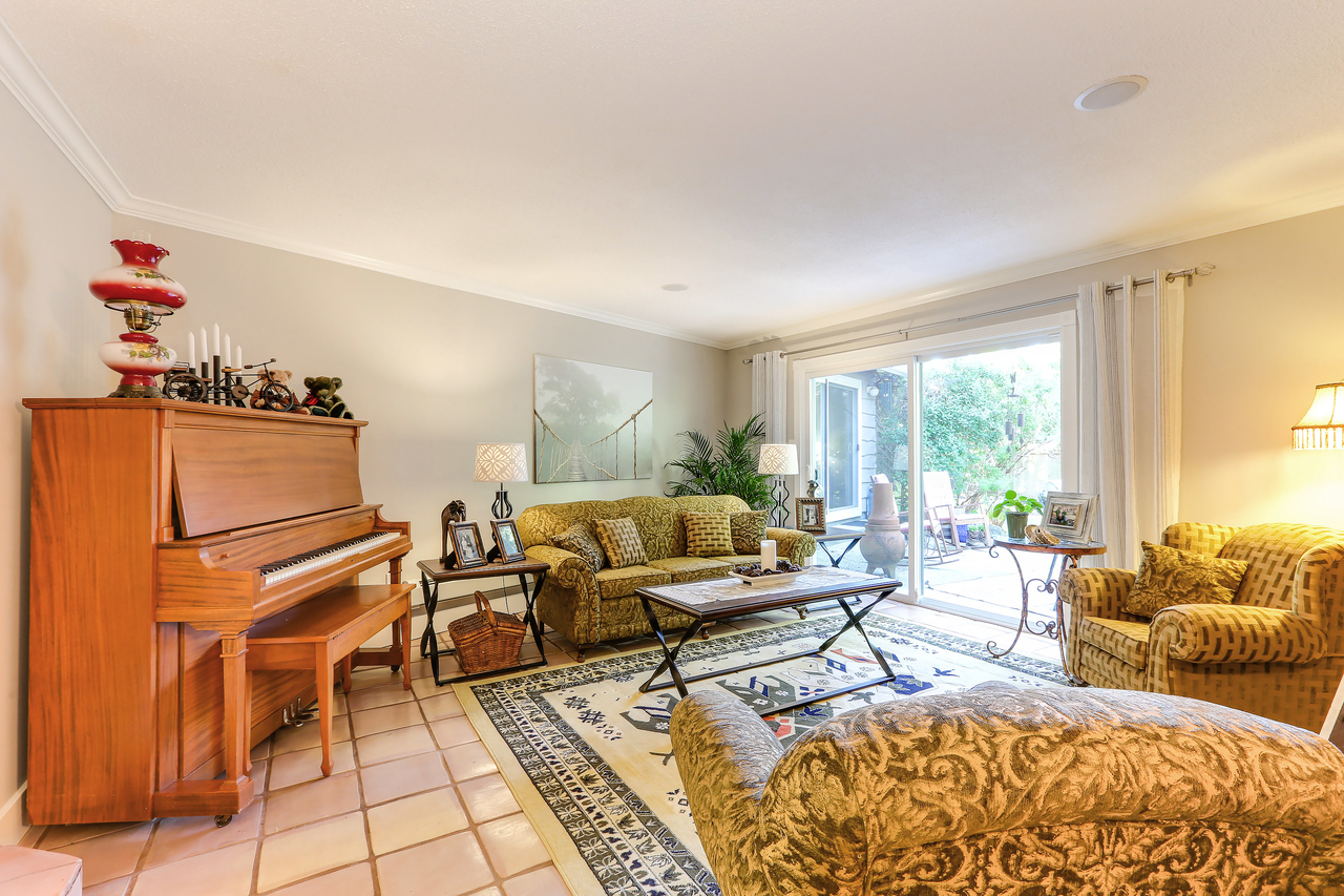 104 at 968 Gale Drive, Tsawwassen Central, Tsawwassen 104 at 968 Gale Drive, Tsawwassen Central, Tsawwassen