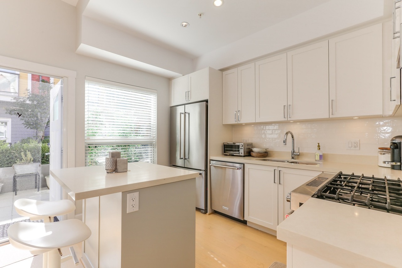 111 at 4886 Ellis Lane, Ladner Elementary, Ladner 111 at 4886 Ellis Lane, Ladner Elementary, Ladner