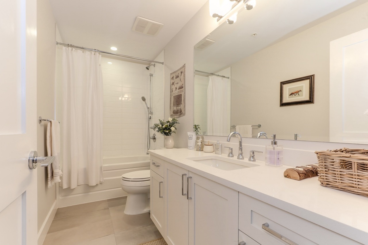 125 at 4886 Ellis Lane, Ladner Elementary, Ladner 125 at 4886 Ellis Lane, Ladner Elementary, Ladner