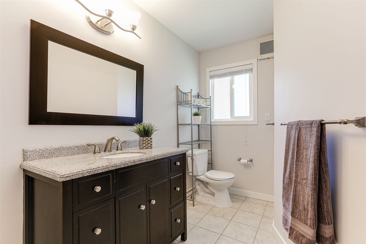 20047-37-avenue-brookswood-langley-langley-11 at 20047 37 Avenue, Brookswood Langley, Langley 20047-37-avenue-brookswood-langley-langley-11 at 20047 37 Avenue, Brookswood Langley, Langley