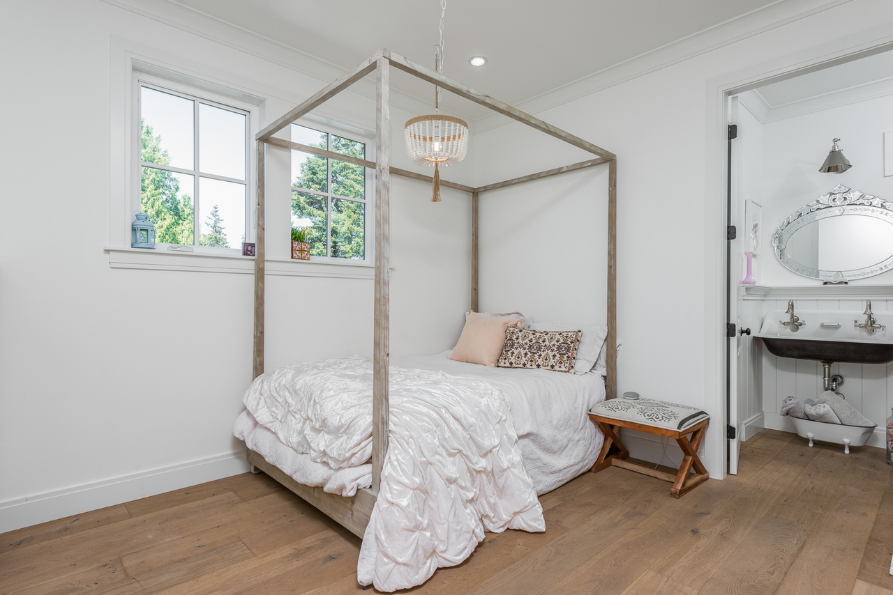 1327-enderby-ave-tsa-colleenburkephotography-29s at 1327 Enderby Avenue, Beach Grove, Tsawwassen 1327-enderby-ave-tsa-colleenburkephotography-29s at 1327 Enderby Avenue, Beach Grove, Tsawwassen