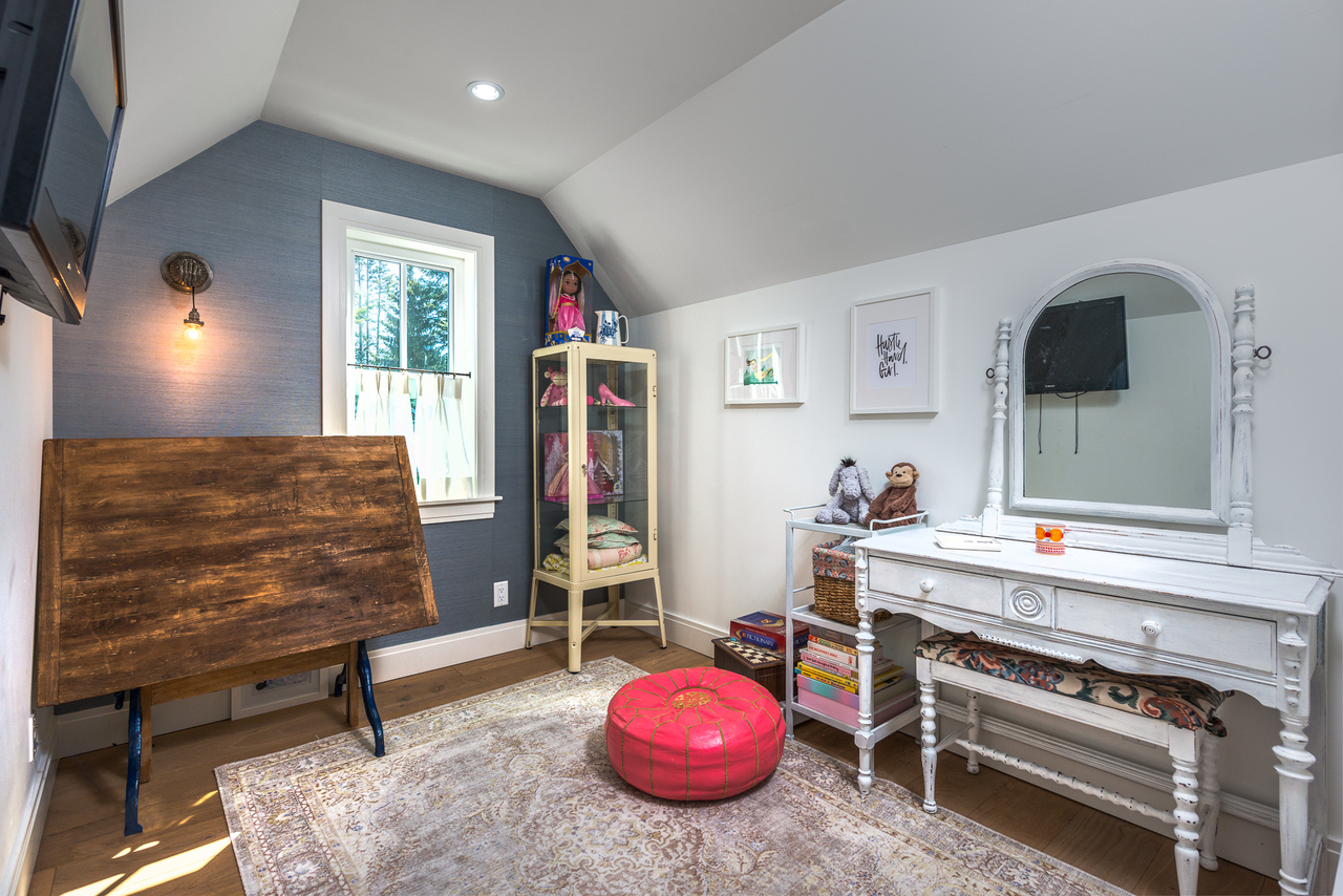 1327-enderby-ave-tsa-colleenburkephotography-30s at 1327 Enderby Avenue, Beach Grove, Tsawwassen 1327-enderby-ave-tsa-colleenburkephotography-30s at 1327 Enderby Avenue, Beach Grove, Tsawwassen