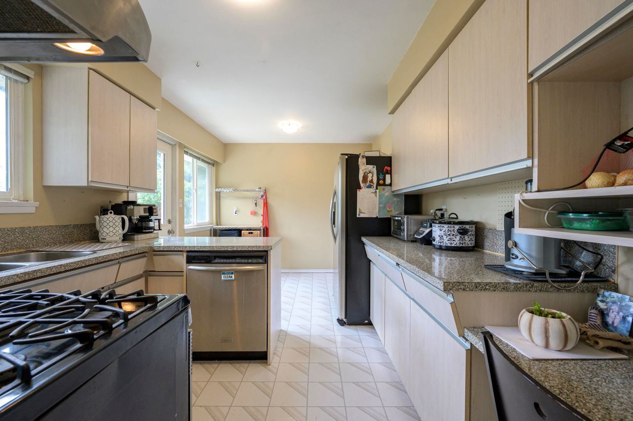 1122-53a-street-tsawwassen-central-tsawwassen-15 at 1122 53a Street, Tsawwassen Central, Tsawwassen 1122-53a-street-tsawwassen-central-tsawwassen-15 at 1122 53a Street, Tsawwassen Central, Tsawwassen