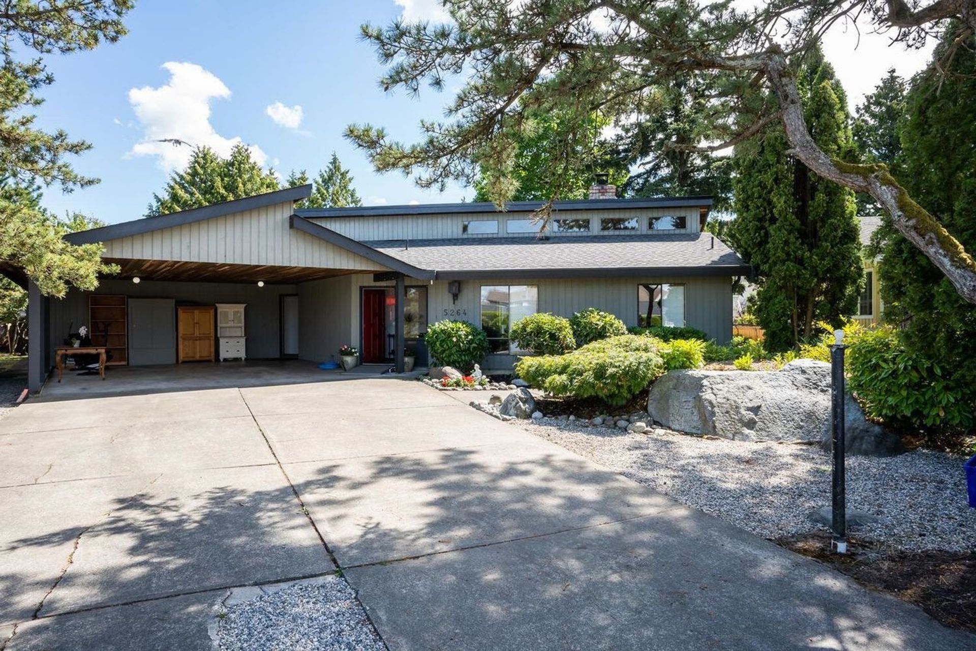 5264-walnut-place-hawthorne-ladner-02 at 5264 Walnut Place, Hawthorne, Ladner 5264-walnut-place-hawthorne-ladner-02 at 5264 Walnut Place, Hawthorne, Ladner