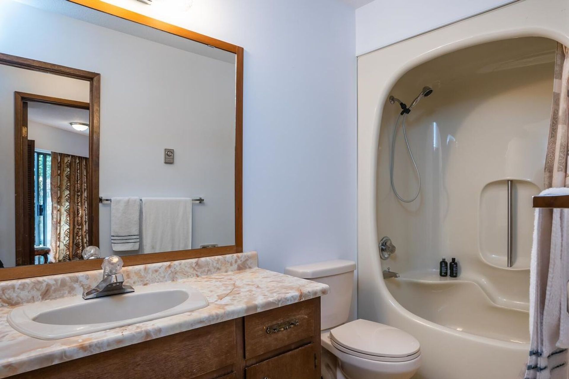 5264-walnut-place-hawthorne-ladner-14 at 5264 Walnut Place, Hawthorne, Ladner 5264-walnut-place-hawthorne-ladner-14 at 5264 Walnut Place, Hawthorne, Ladner