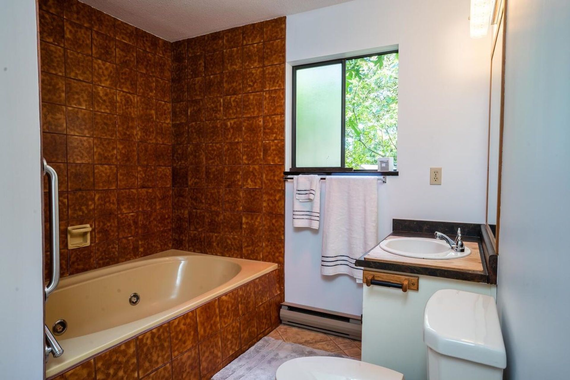 5264-walnut-place-hawthorne-ladner-17 at 5264 Walnut Place, Hawthorne, Ladner 5264-walnut-place-hawthorne-ladner-17 at 5264 Walnut Place, Hawthorne, Ladner