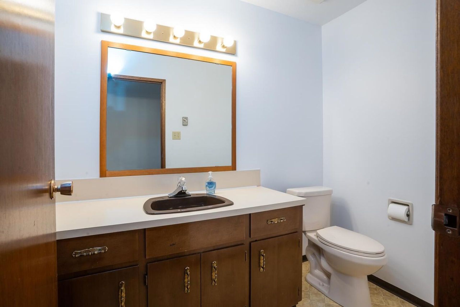 5264-walnut-place-hawthorne-ladner-19 at 5264 Walnut Place, Hawthorne, Ladner 5264-walnut-place-hawthorne-ladner-19 at 5264 Walnut Place, Hawthorne, Ladner