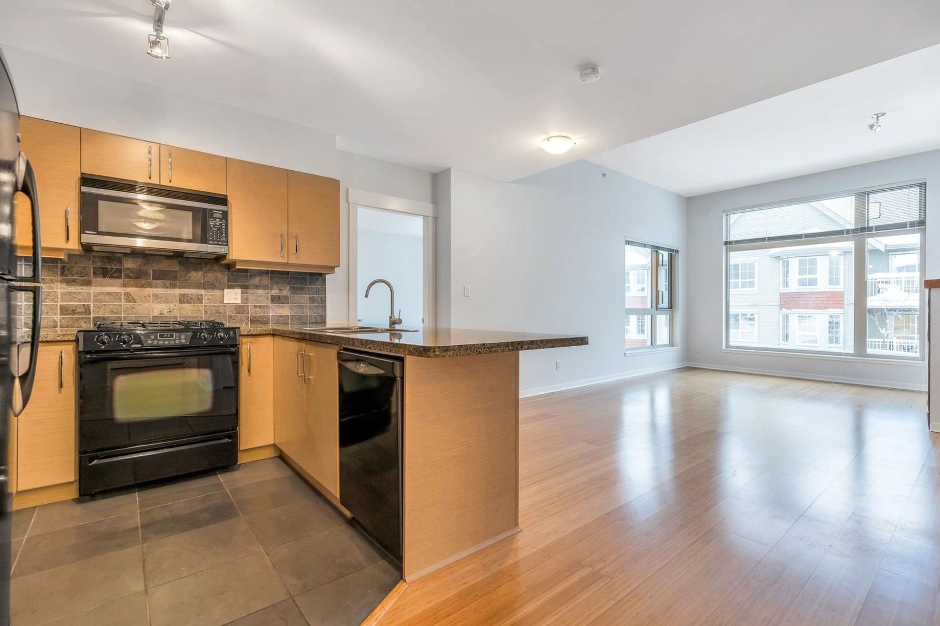 1315-56-street-cliff-drive-tsawwassen-03 at 404 - 1315 56 Street, Cliff Drive, Tsawwassen 1315-56-street-cliff-drive-tsawwassen-03 at 404 - 1315 56 Street, Cliff Drive, Tsawwassen