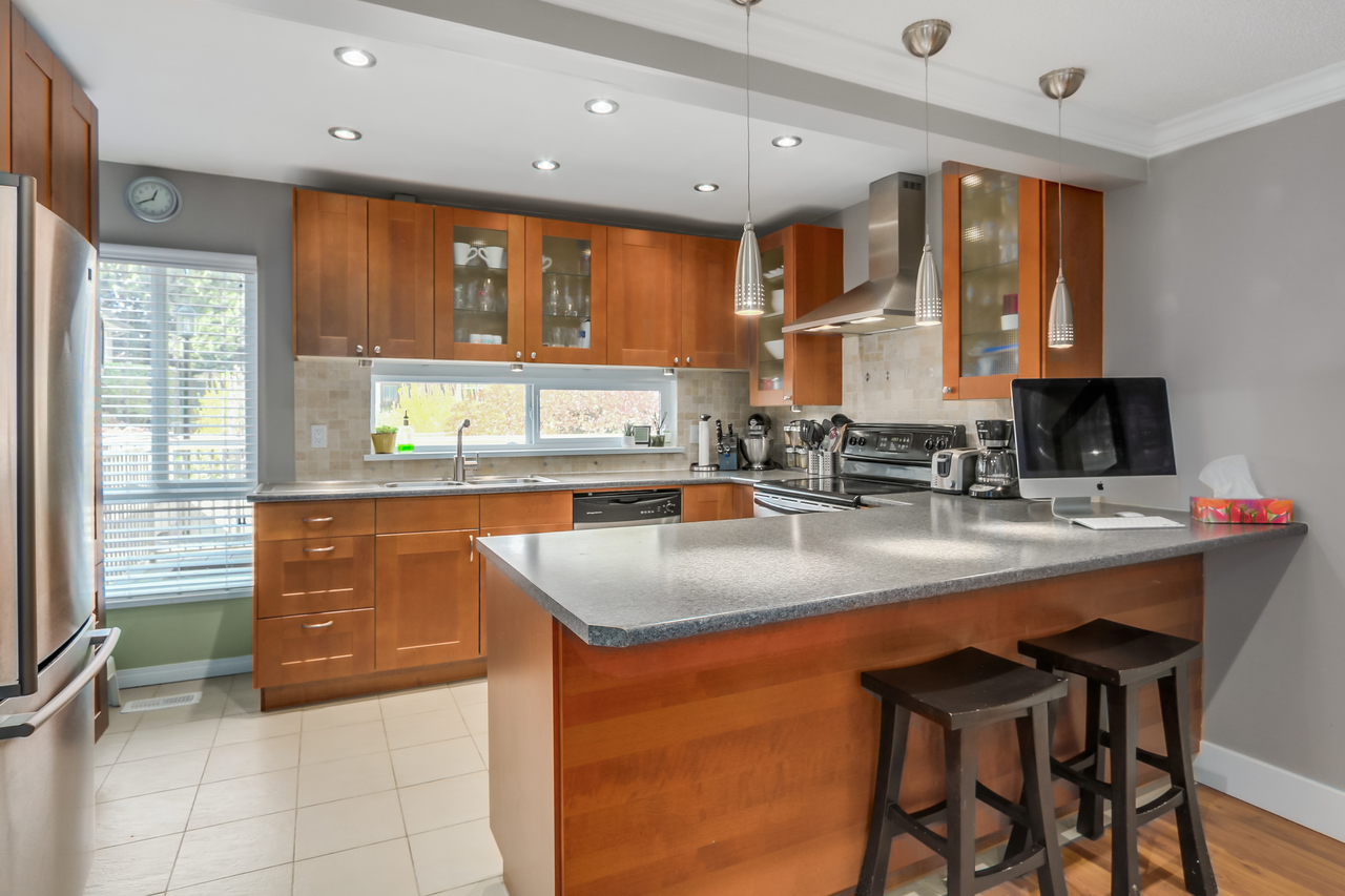 Kitchen at 115 - 5622 16th Avenue, Beach Grove, Tsawwassen Kitchen at 115 - 5622 16th Avenue, Beach Grove, Tsawwassen