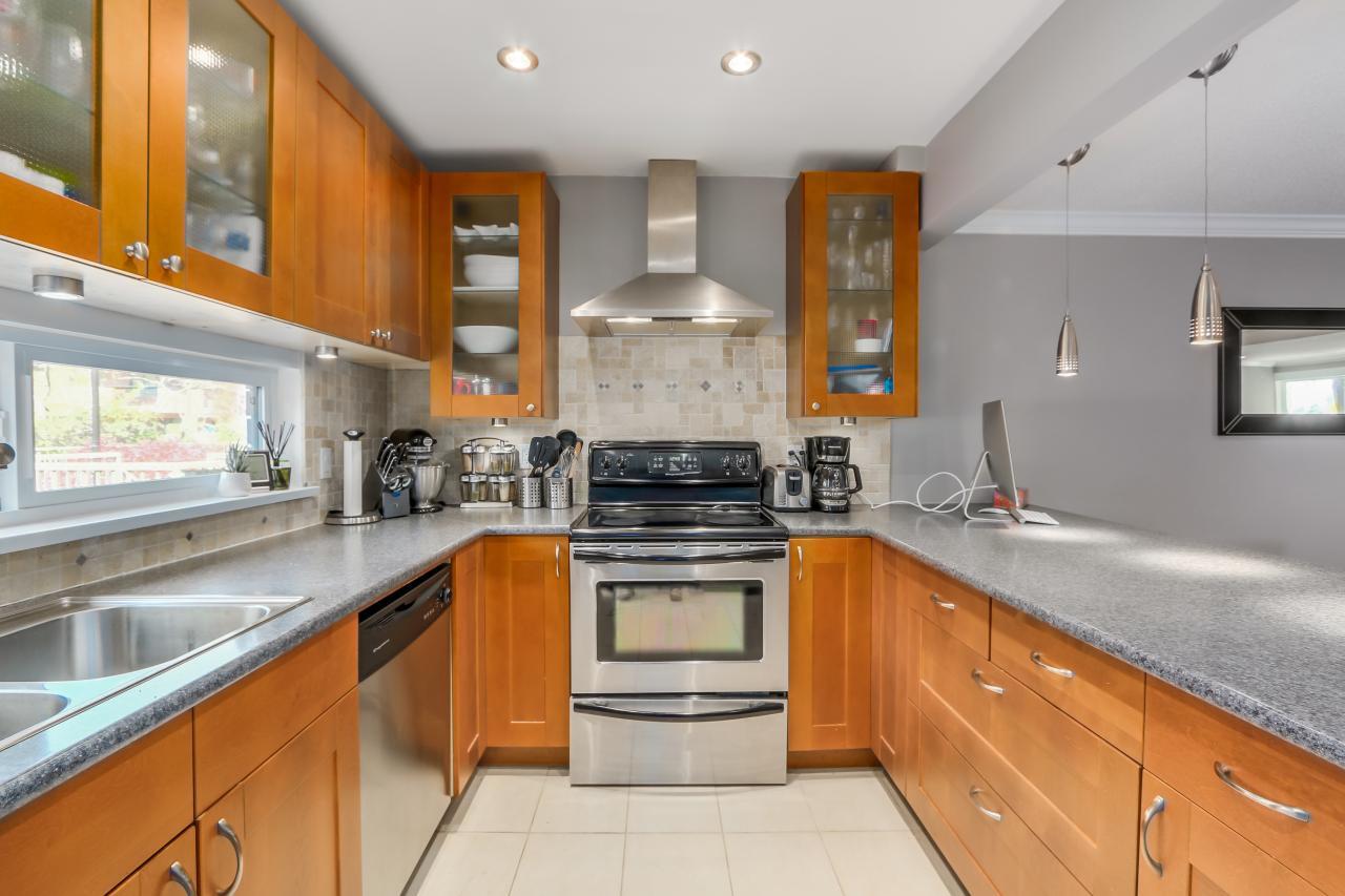 Kitchen at 115 - 5622 16th Avenue, Beach Grove, Tsawwassen Kitchen at 115 - 5622 16th Avenue, Beach Grove, Tsawwassen