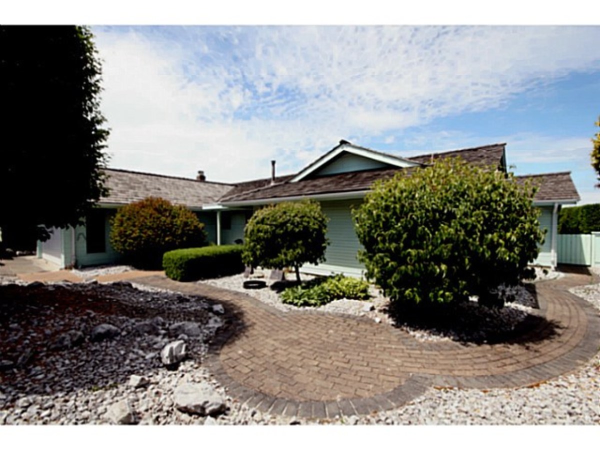 image-261845515-2.jpg at 5463  Crescent, Cliff Drive, Tsawwassen image-261845515-2.jpg at 5463  Crescent, Cliff Drive, Tsawwassen