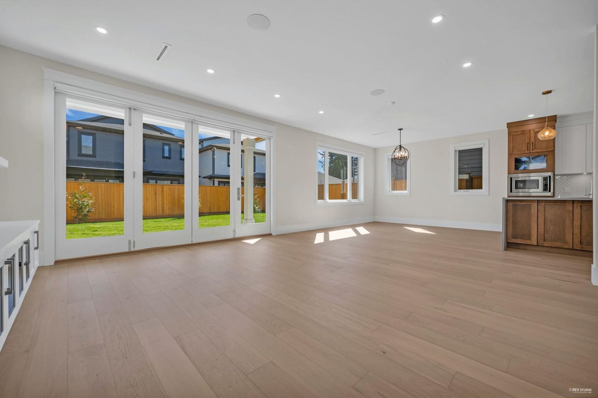 5094b-bentley-drive-hawthorne-ladner-07 at 5094B Bentley Drive, Hawthorne, Ladner 5094b-bentley-drive-hawthorne-ladner-07 at 5094B Bentley Drive, Hawthorne, Ladner