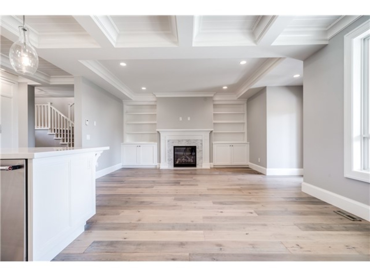 image-261857731-10.jpg at 2202  Place, King George Corridor, South Surrey White Rock image-261857731-10.jpg at 2202  Place, King George Corridor, South Surrey White Rock