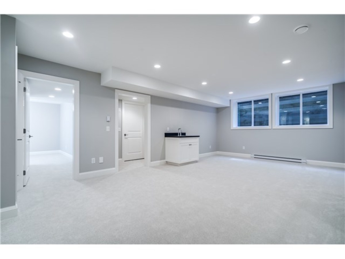 image-261857731-17.jpg at 2202  Place, King George Corridor, South Surrey White Rock image-261857731-17.jpg at 2202  Place, King George Corridor, South Surrey White Rock