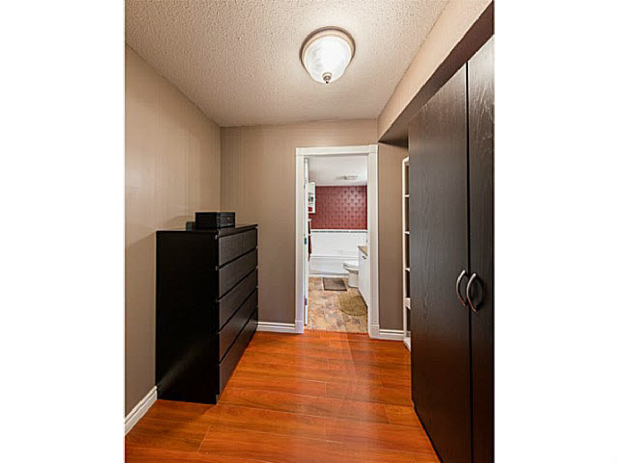 image-261983605-8.jpg at 208 - 9668 148th Street, Guildford, North Surrey image-261983605-8.jpg at 208 - 9668 148th Street, Guildford, North Surrey