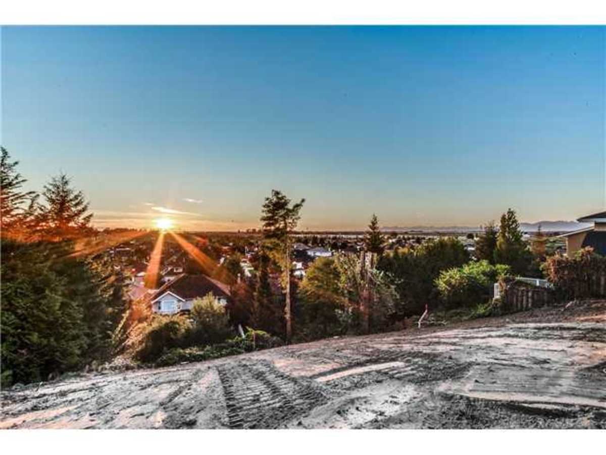 image-261412727-3.jpg at 1637  Street, Cliff Drive, Tsawwassen image-261412727-3.jpg at 1637  Street, Cliff Drive, Tsawwassen