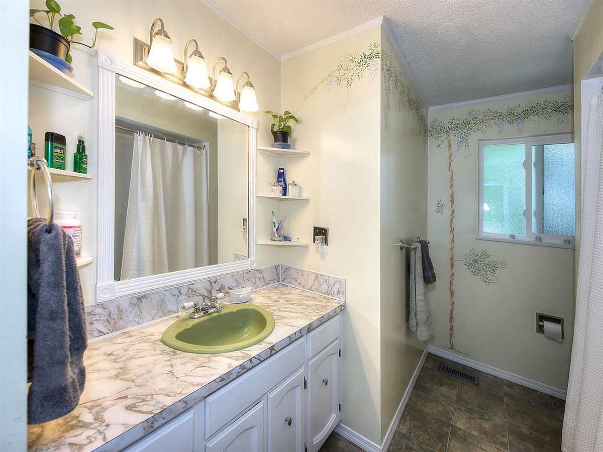 image-262063111-14.jpg at 5674  Avenue, Tsawwassen East, Tsawwassen image-262063111-14.jpg at 5674  Avenue, Tsawwassen East, Tsawwassen