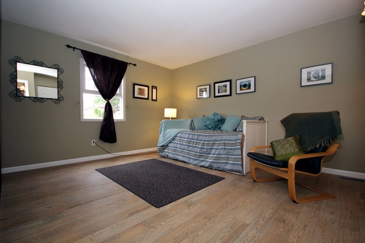 image-262072240-11.jpg at 5255  Avenue, Pebble Hill, Tsawwassen image-262072240-11.jpg at 5255  Avenue, Pebble Hill, Tsawwassen