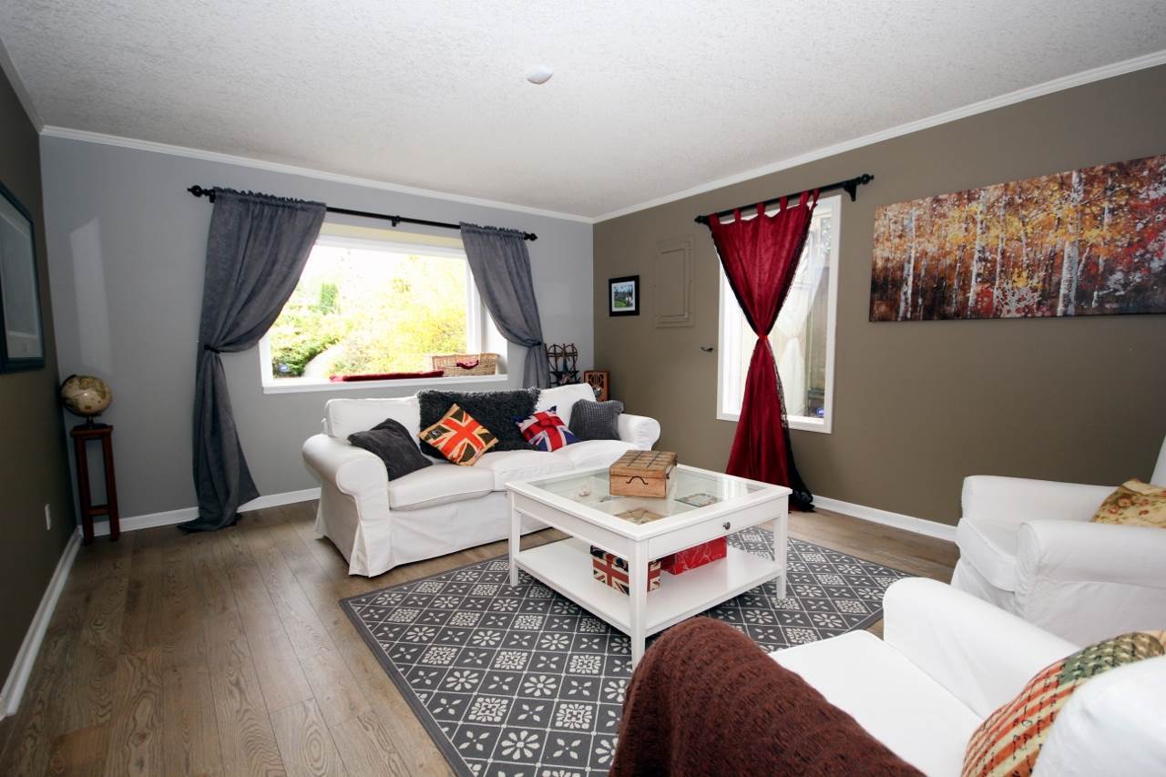 image-262072240-5.jpg at 5255  Avenue, Pebble Hill, Tsawwassen image-262072240-5.jpg at 5255  Avenue, Pebble Hill, Tsawwassen