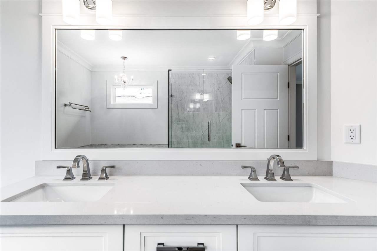 image-262074175-15.jpg at 15592  Drive, King George Corridor, South Surrey White Rock image-262074175-15.jpg at 15592  Drive, King George Corridor, South Surrey White Rock