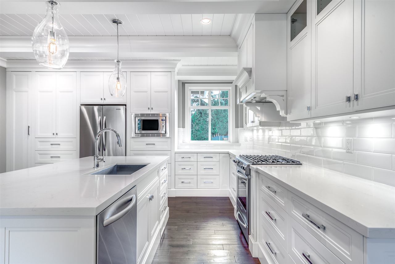 image-262074175-6.jpg at 15592  Drive, King George Corridor, South Surrey White Rock image-262074175-6.jpg at 15592  Drive, King George Corridor, South Surrey White Rock