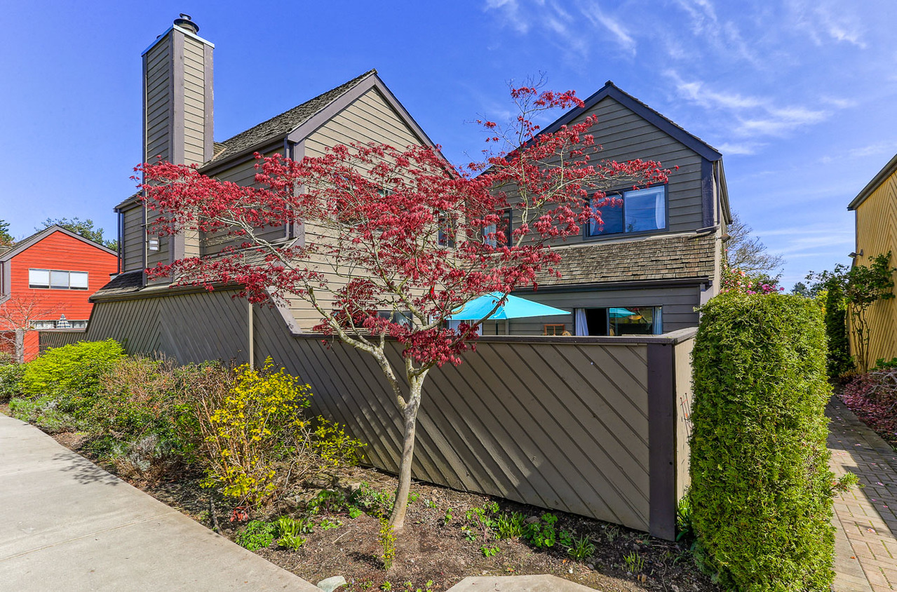 100 at 123 - 5421 10th Avenue, Tsawwassen 100 at 123 - 5421 10th Avenue, Tsawwassen