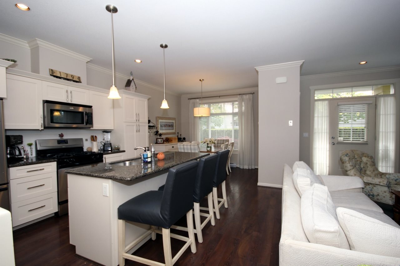 image-262083923-8.jpg at 5 - 4887  Avenue, Hawthorne, Ladner image-262083923-8.jpg at 5 - 4887  Avenue, Hawthorne, Ladner