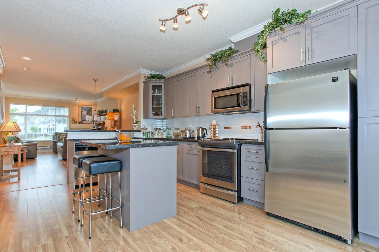 109 at 9 - 19330 69th Avenue 109 at 9 - 19330 69th Avenue