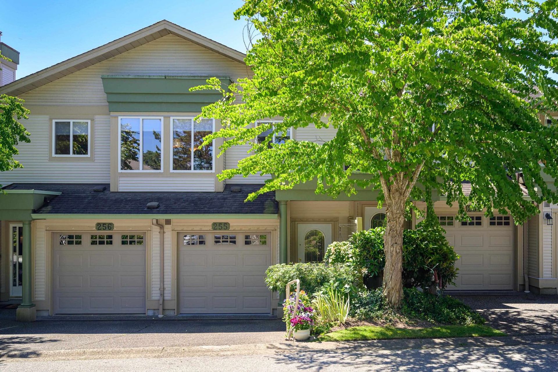 Photo of 255 - 13888 70 Avenue, East Newton, Surrey Photo of 255 - 13888 70 Avenue, East Newton, Surrey