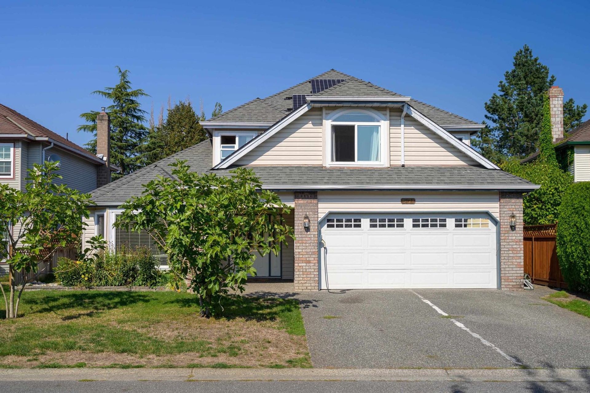 Photo of 5375 50 Avenue, Hawthorne, Ladner Photo of 5375 50 Avenue, Hawthorne, Ladner