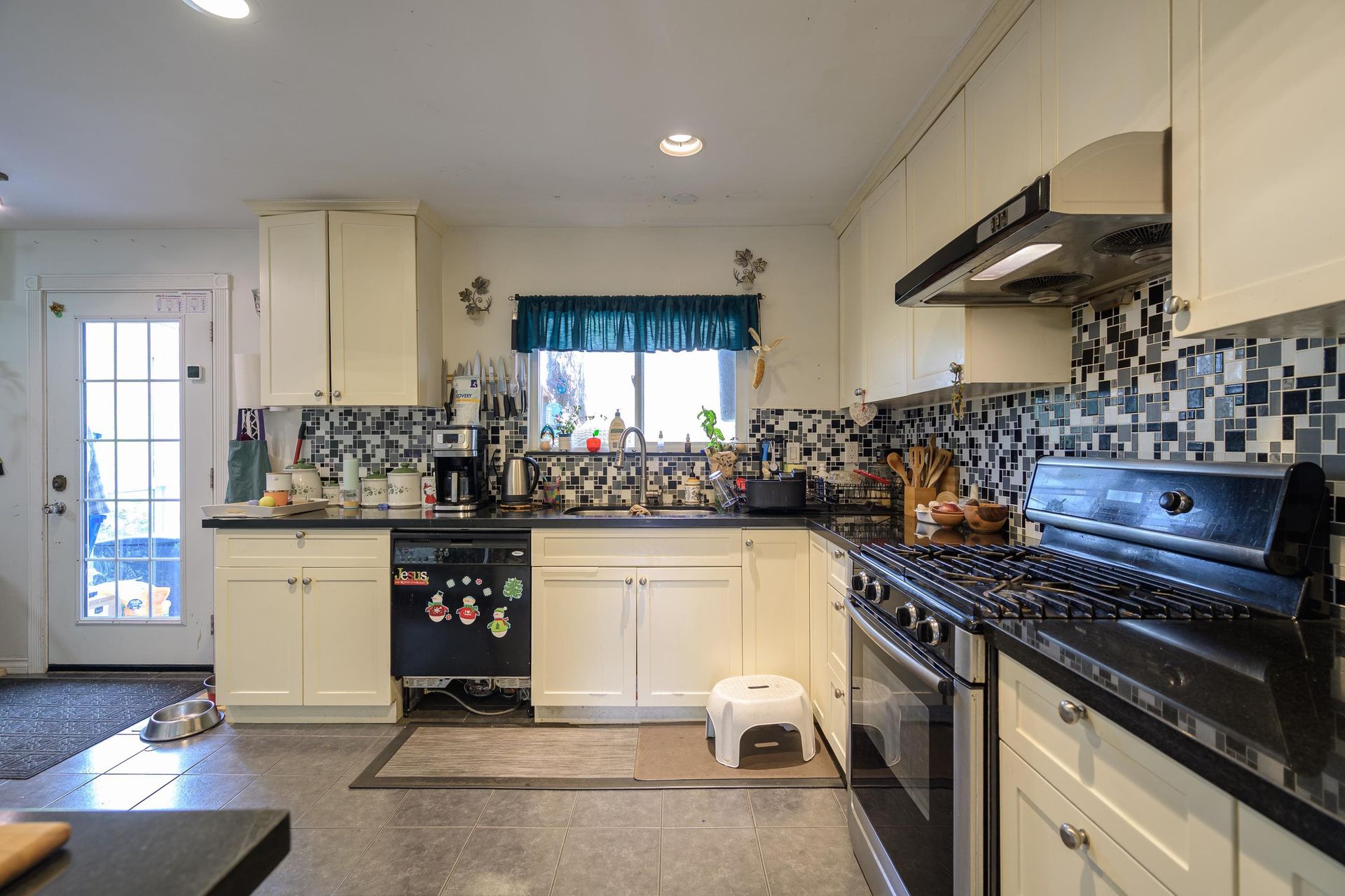 7158-114a-street-sunshine-hills-woods-n-delta-14 at 7158 114a Street, Sunshine Hills Woods, N. Delta 7158-114a-street-sunshine-hills-woods-n-delta-14 at 7158 114a Street, Sunshine Hills Woods, N. Delta