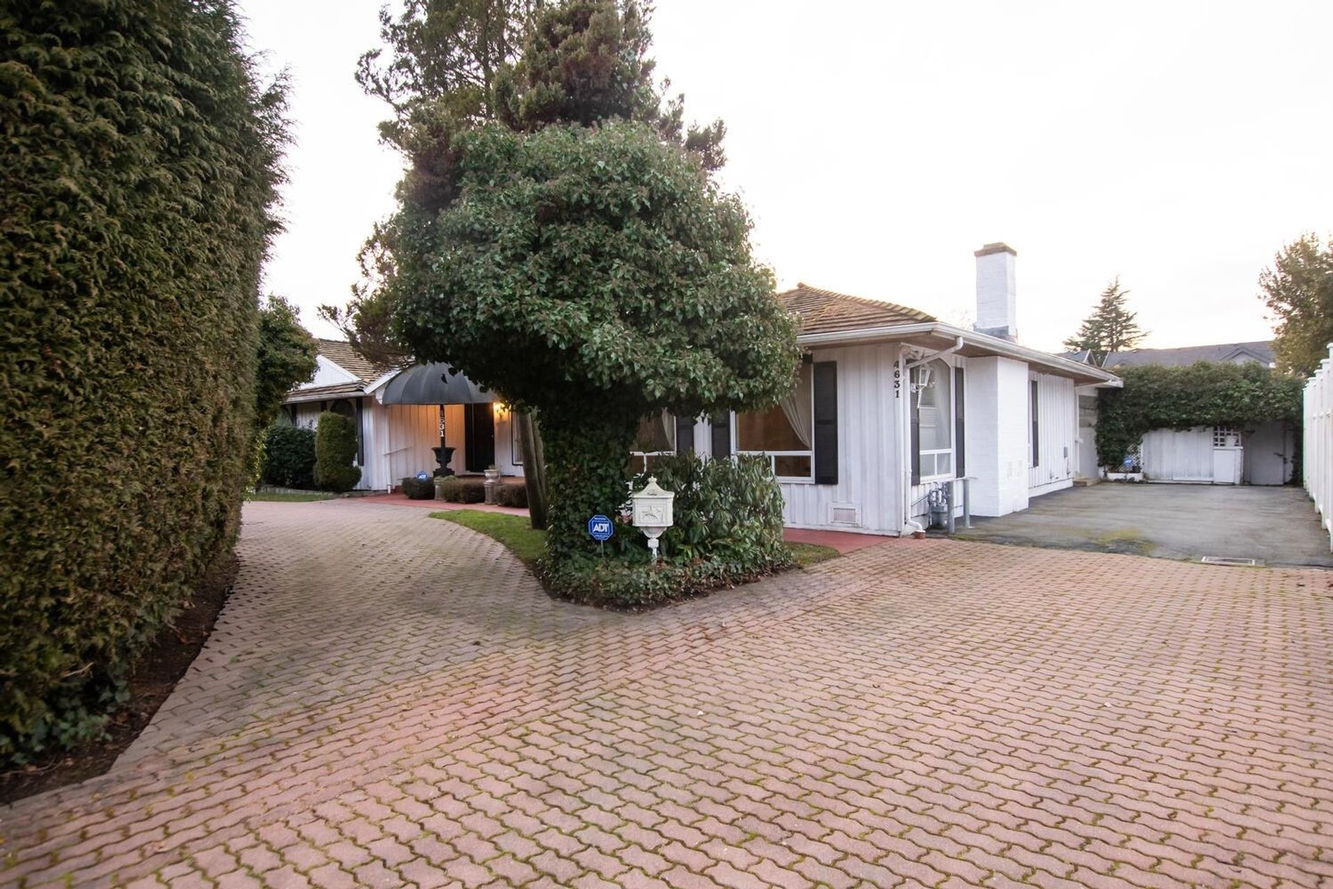 Photo of 4631 Garry Street, Ladner Elementary, Ladner