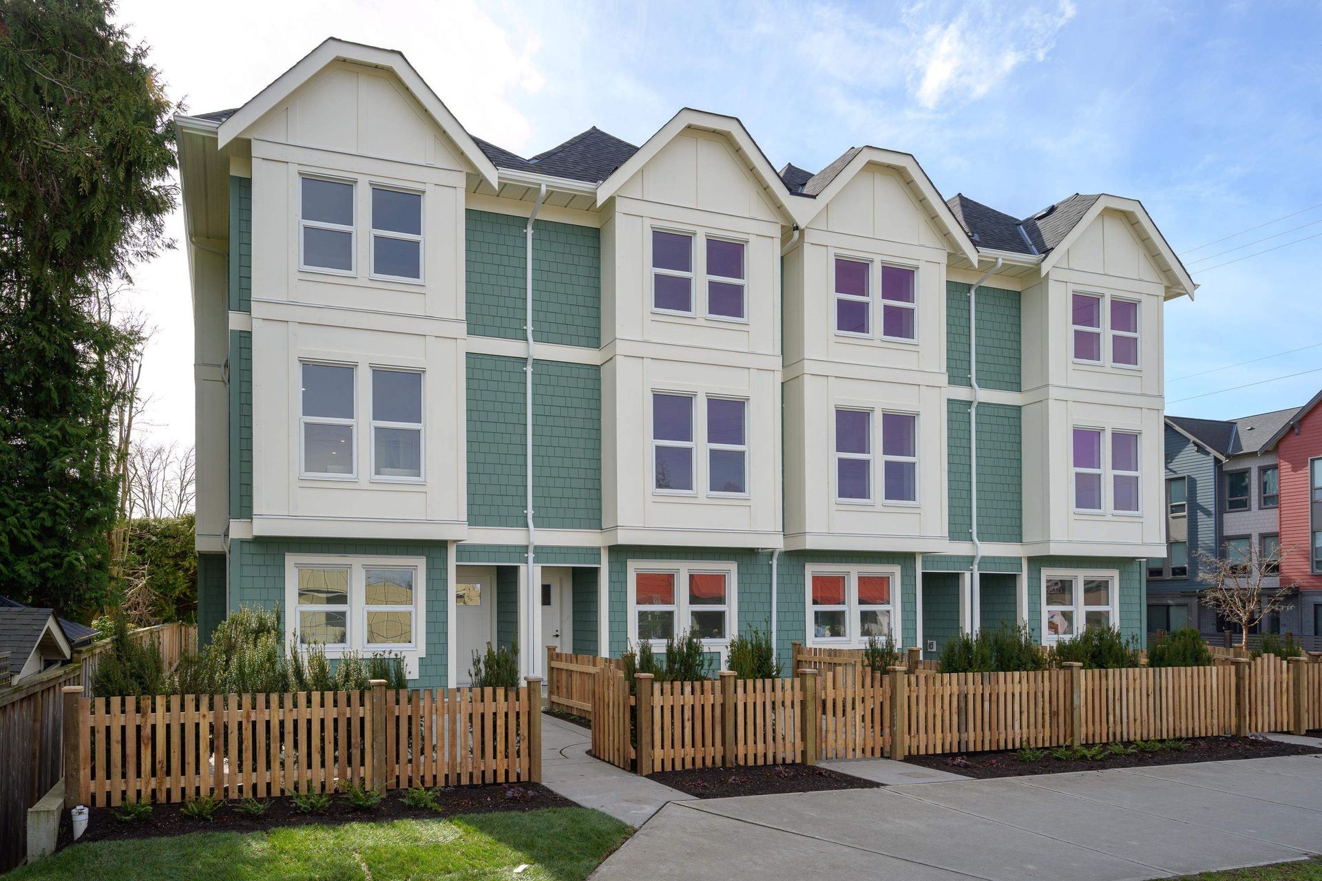 Photo of 1 - 4788 54a Street, Delta Manor, Ladner