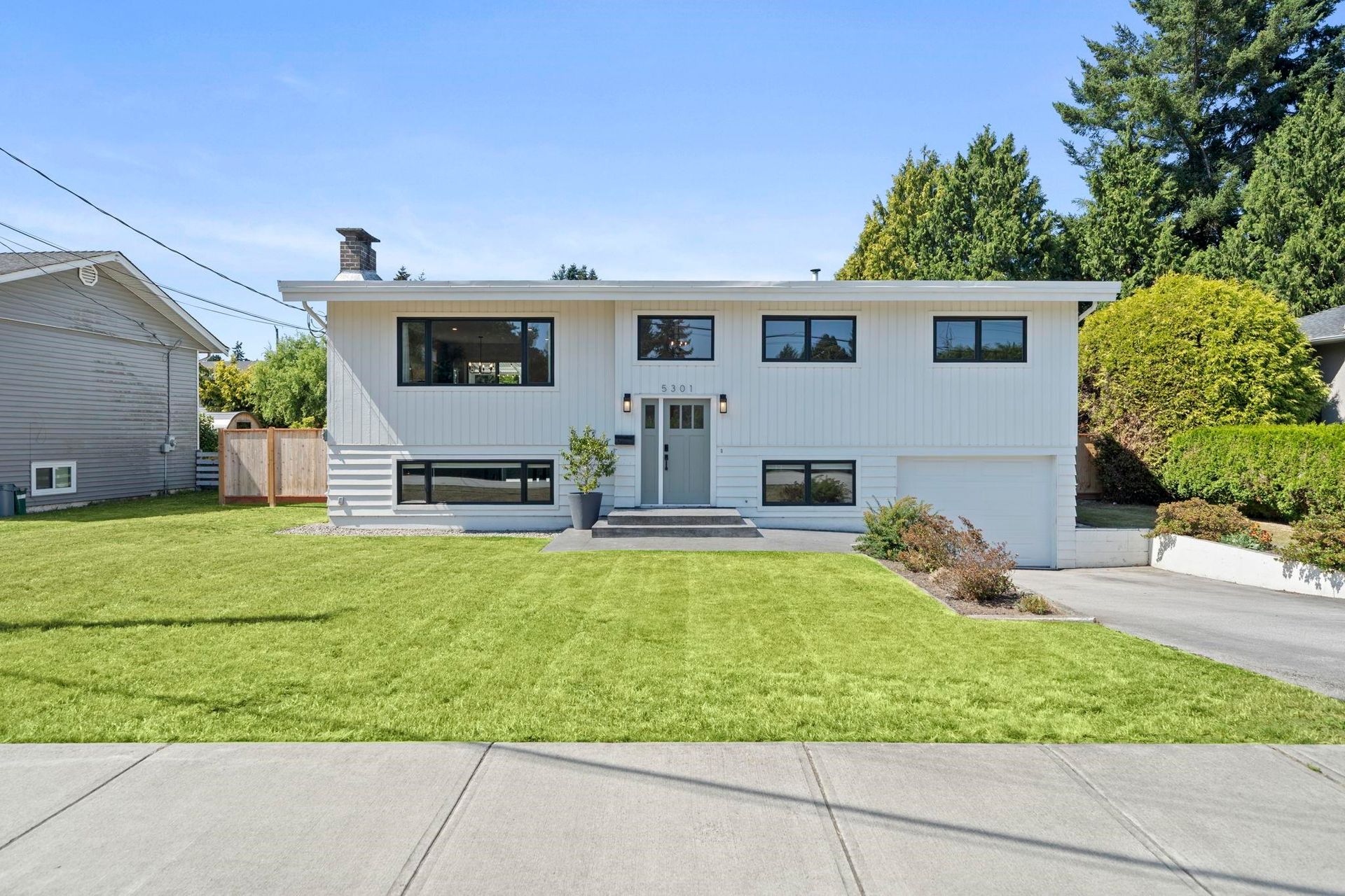 Photo of 5301 10a Avenue, Tsawwassen Central, Tsawwassen