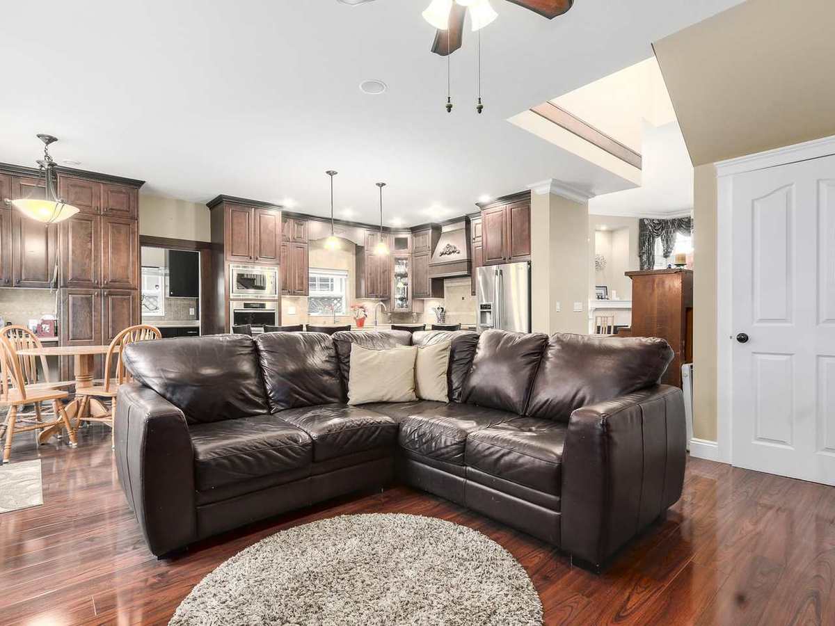 5208-laurel-drive-hawthorne-ladner-05 at 5208 Laurel Drive, Hawthorne, Ladner 5208-laurel-drive-hawthorne-ladner-05 at 5208 Laurel Drive, Hawthorne, Ladner