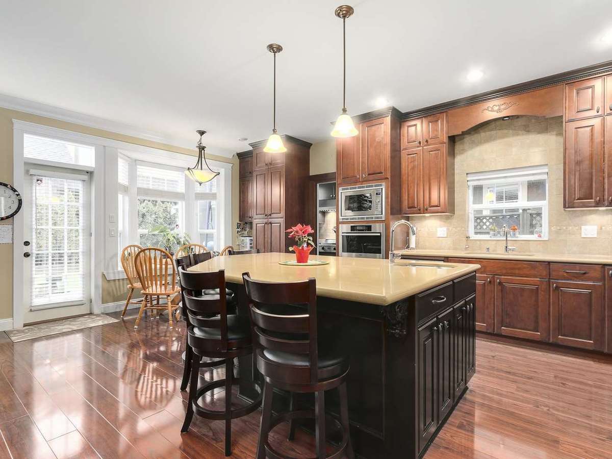 5208-laurel-drive-hawthorne-ladner-06 at 5208 Laurel Drive, Hawthorne, Ladner 5208-laurel-drive-hawthorne-ladner-06 at 5208 Laurel Drive, Hawthorne, Ladner