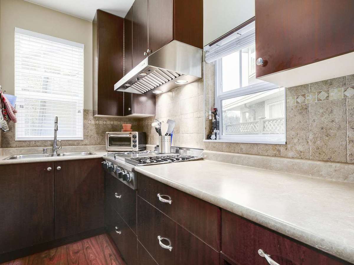 5208-laurel-drive-hawthorne-ladner-09 at 5208 Laurel Drive, Hawthorne, Ladner 5208-laurel-drive-hawthorne-ladner-09 at 5208 Laurel Drive, Hawthorne, Ladner