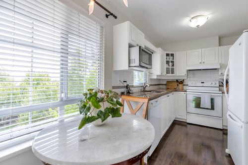 19528-fraser-highway-cloverdale-bc-cloverdale-10 at 334 - 19528 Fraser Highway, Cloverdale BC, Cloverdale