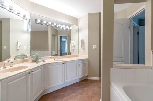 19528-fraser-highway-cloverdale-bc-cloverdale-19 at 334 - 19528 Fraser Highway, Cloverdale BC, Cloverdale