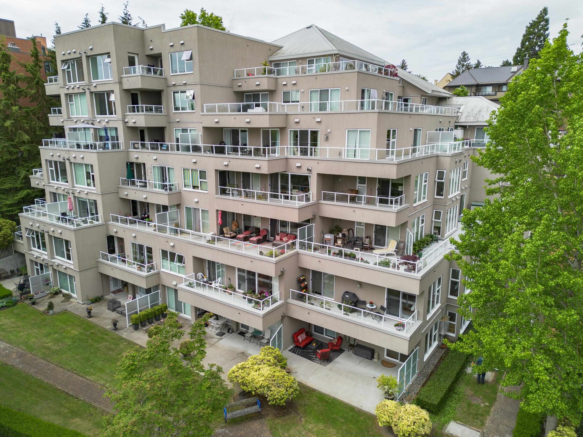 1400-view-crescent-beach-grove-tsawwassen-30 at 404 - 1400 View Crescent, Beach Grove, Tsawwassen