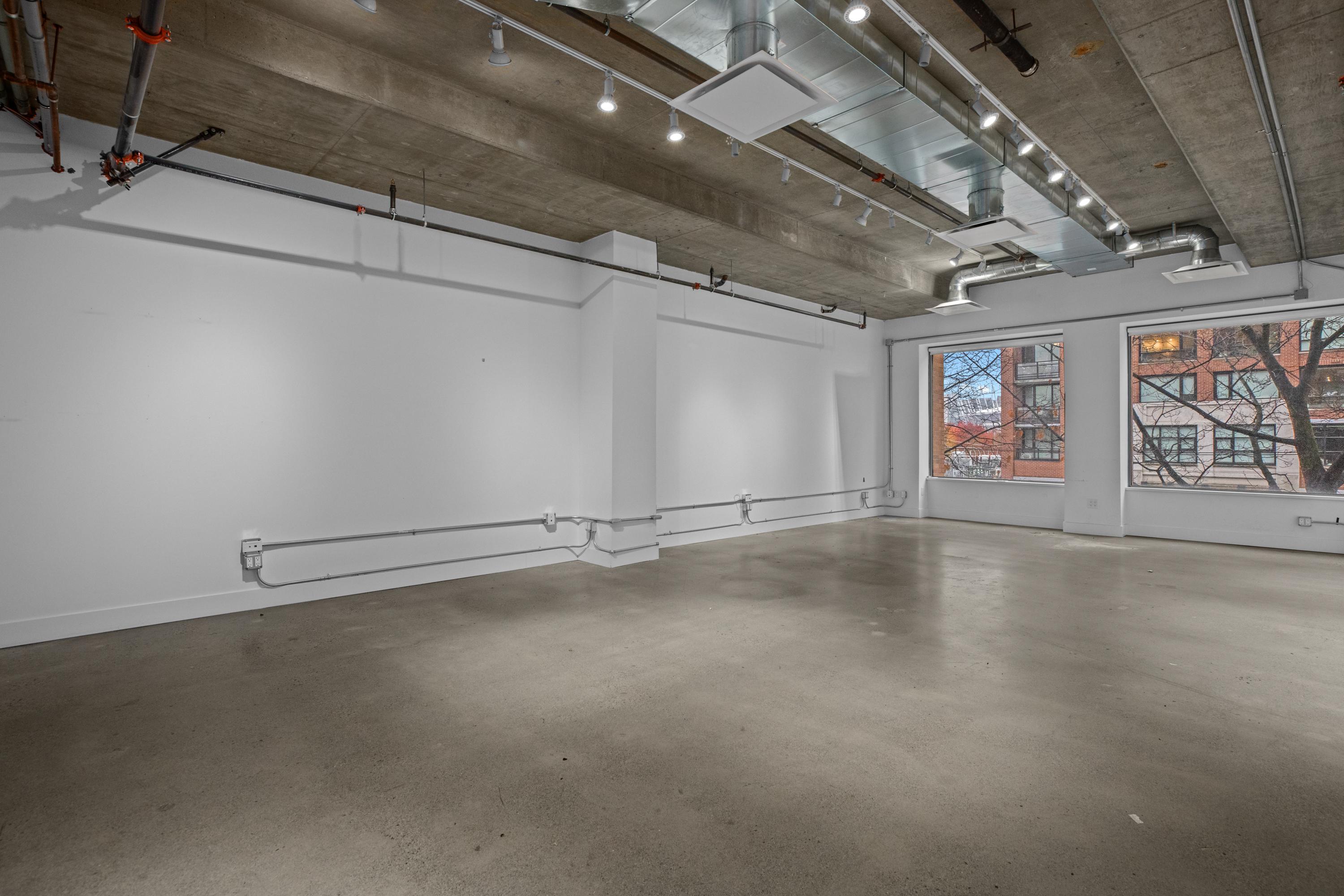 103 - 211 East Georgia Street, Chinatown, Vancouver photo number 2