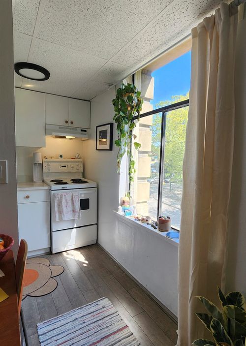  at 609 Gore Avenue, Strathcona, Vancouver