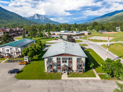 1491-5th-208 at 1491 5th Avenue, Fernie