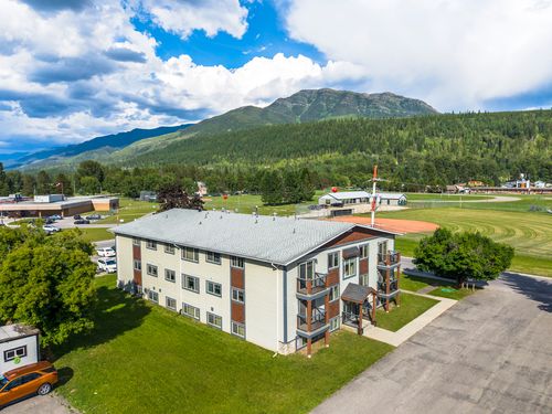 1491-5th-212 at 1491 5th Avenue, Fernie