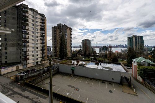 155-e-3rd-street-lower-lonsdale-north-vancouver-17 at 410 - 155 E 3rd Street, Lower Lonsdale, North Vancouver