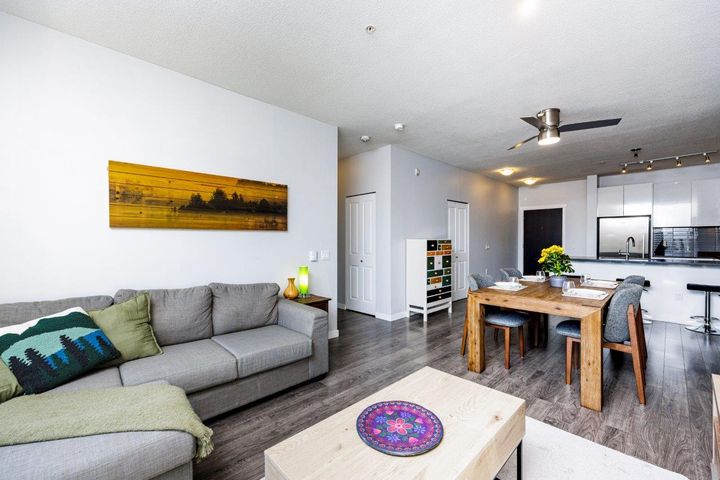 2665mountain-14 at 301 - 2665 Mountain Highway, Lynn Valley, North Vancouver