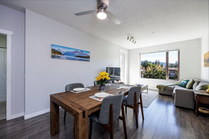 2665mountain-8 at 301 - 2665 Mountain Highway, Lynn Valley, North Vancouver