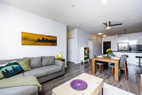 2665mountain-14 at 301 - 2665 Mountain Highway, Lynn Valley, North Vancouver