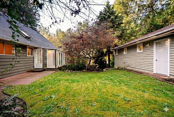 2266-swinburne-avenue-seymour-nv-north-vancouver-18 at 2266 Swinburne Avenue, Seymour NV, North Vancouver